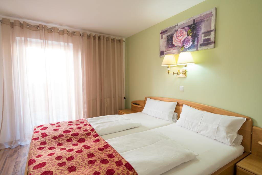 Wellnesshotel & Restaurant Hexenschopf لوفنغن المظهر الخارجي الصورة